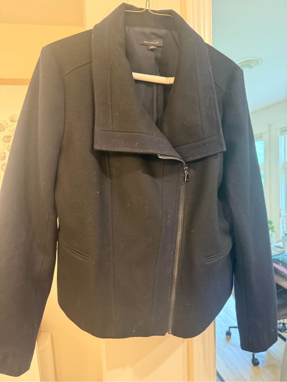 Ann Taylor Women’s Black Asymmetrical Zip Wool Blend Jacket size 12